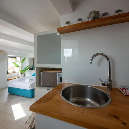 Apartment Stunning River View In Historic Alfama