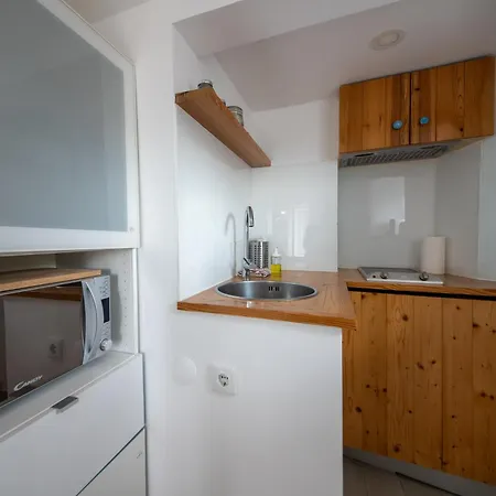 Stunning River View In Historic Alfama